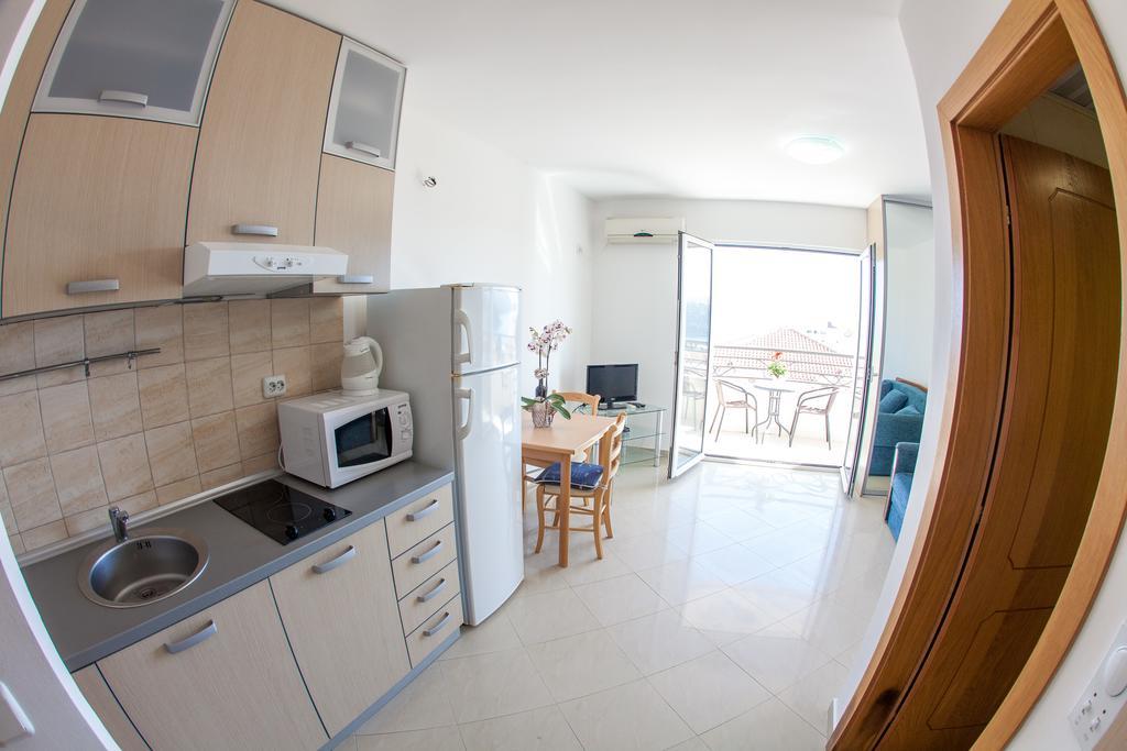 Bečići Apartments Charme מראה חיצוני תמונה
