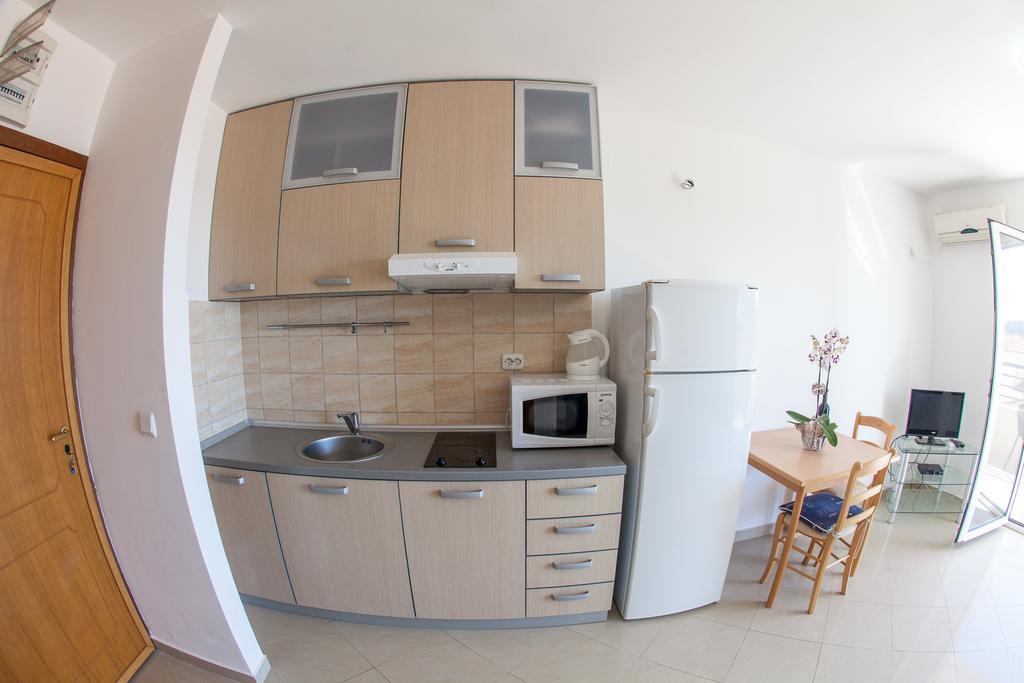 Bečići Apartments Charme מראה חיצוני תמונה