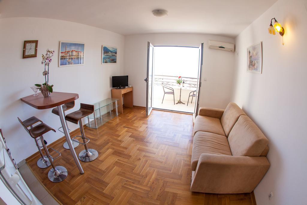 Bečići Apartments Charme מראה חיצוני תמונה